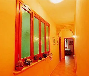 Walls Oda ve Kahvaltı