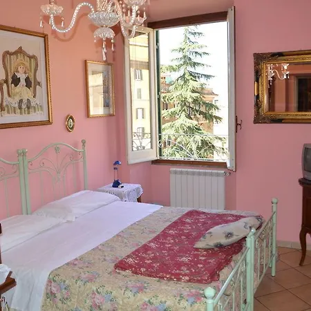 Walls Отель типа 